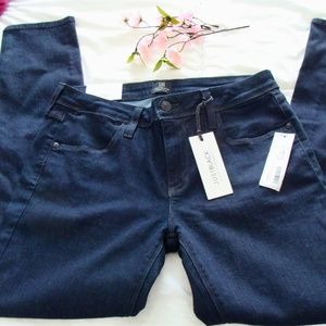 🌺JUST BLACK  Skinny Jean